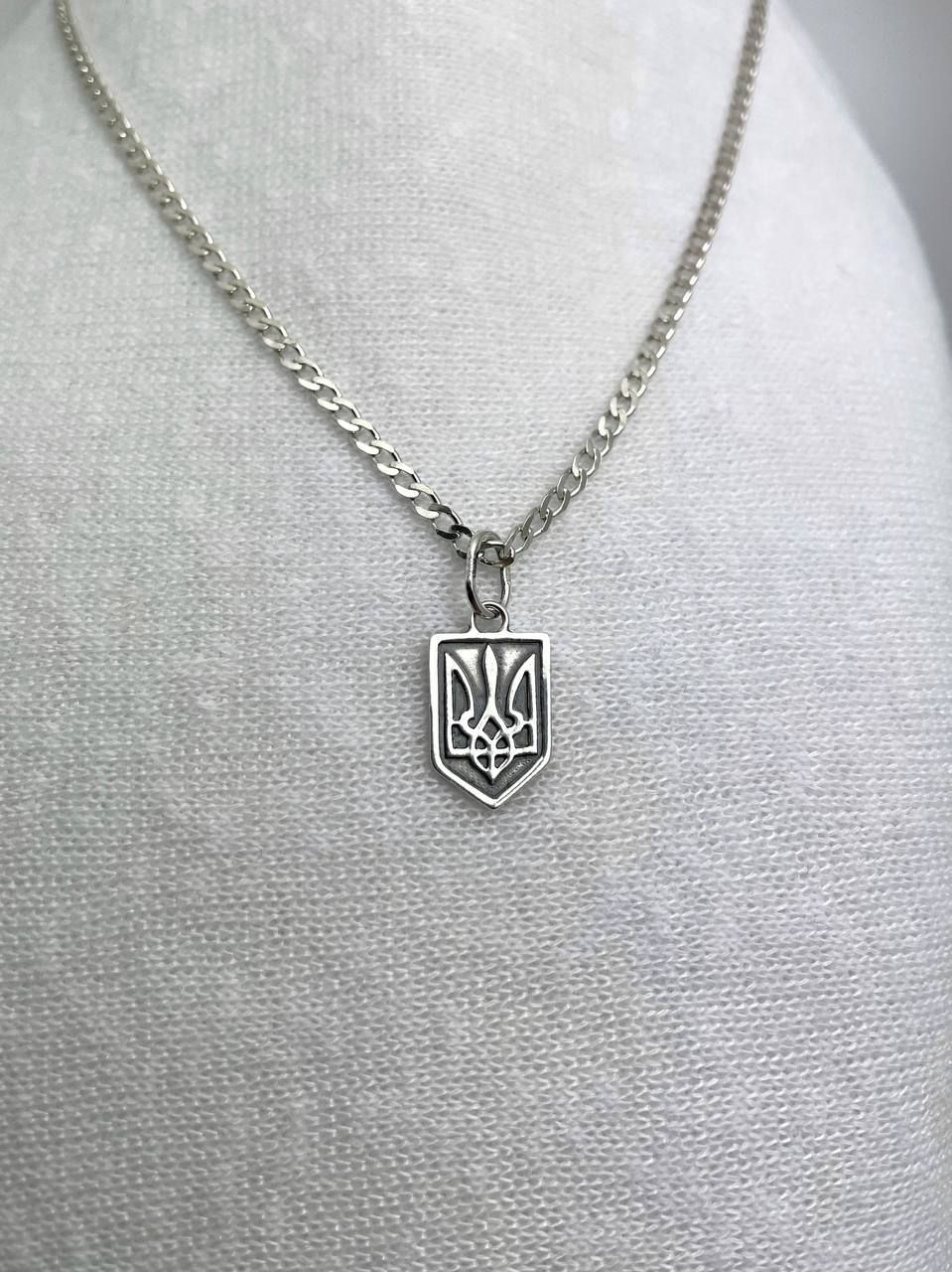 Срібна патріотична підвіска