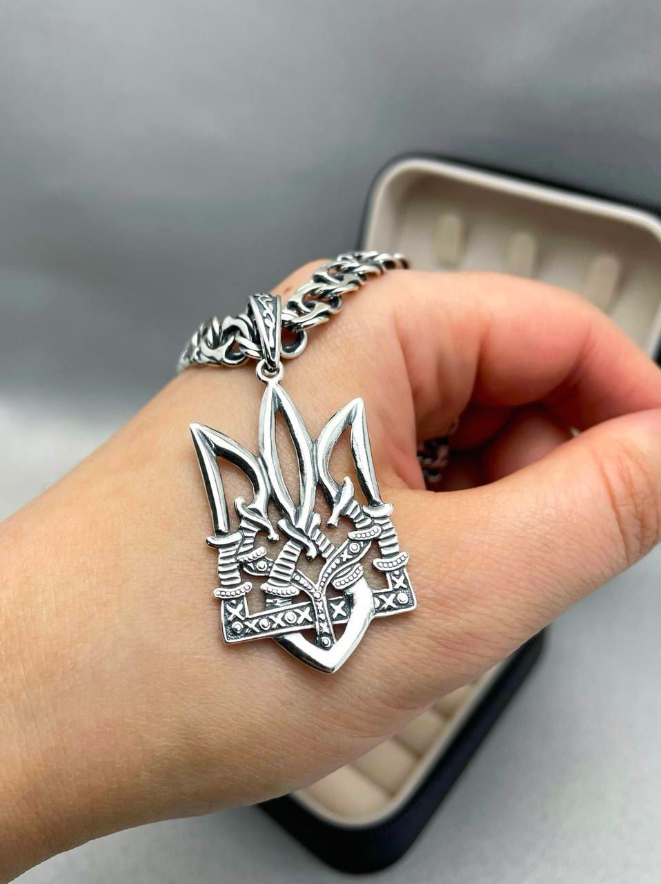 Срібний підвіс козацький Тризуб з литим вушком