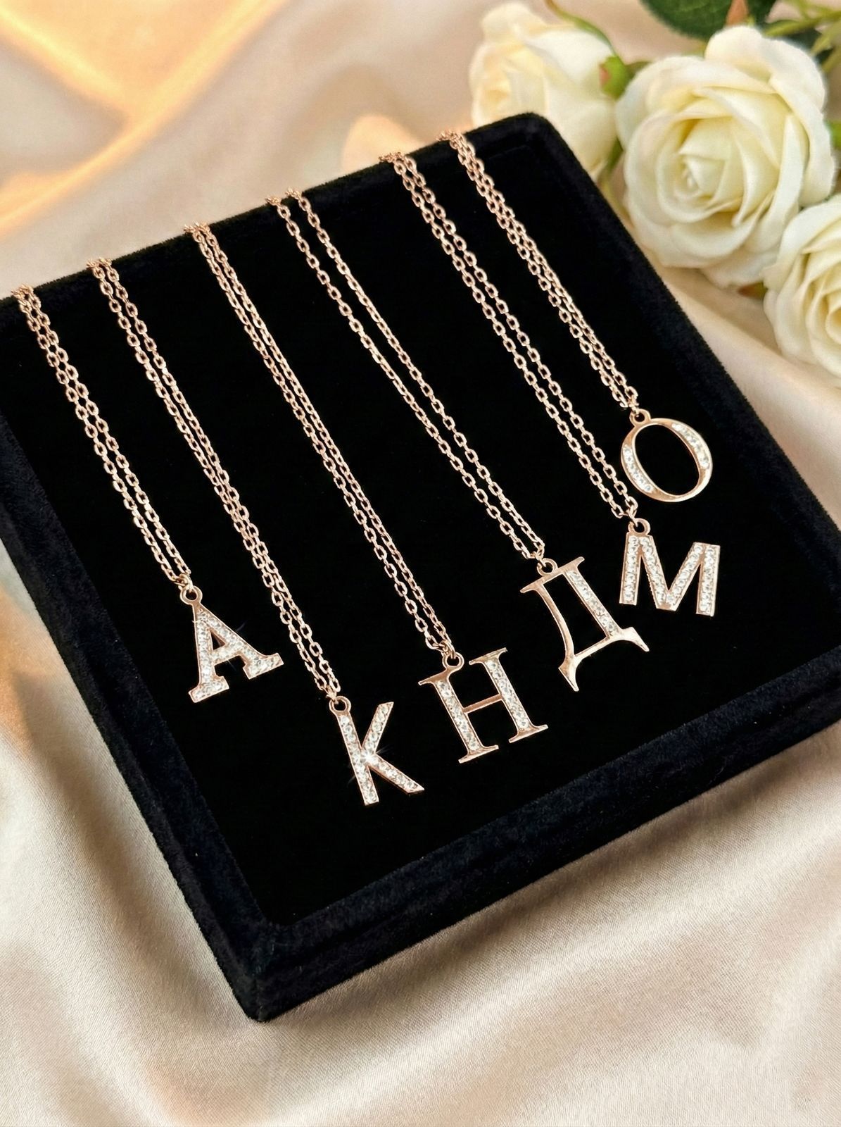 Срібне кольє з Буквою з родієвим покриттям або в позолоті