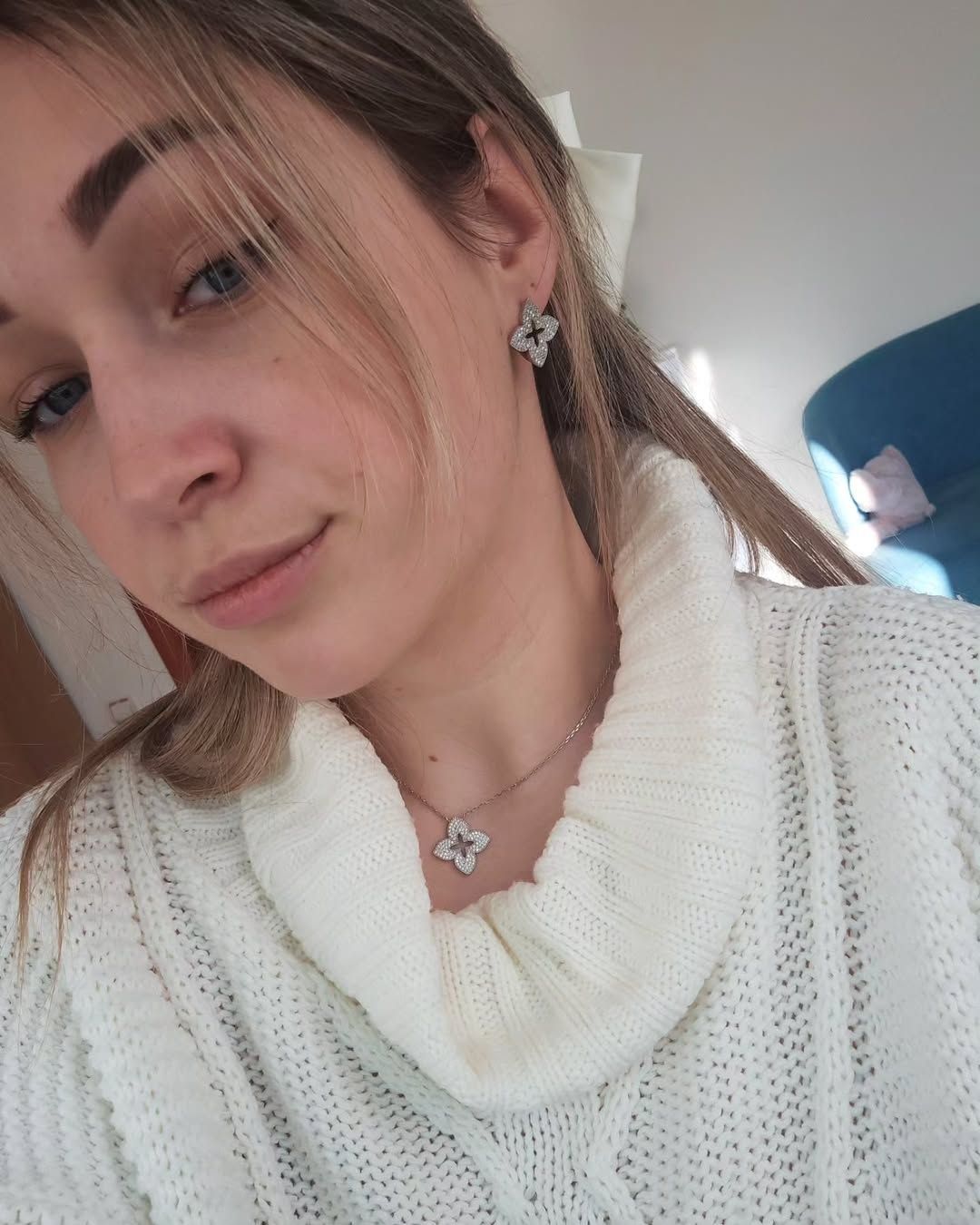 Срібне кольє з родієвим покриттям
